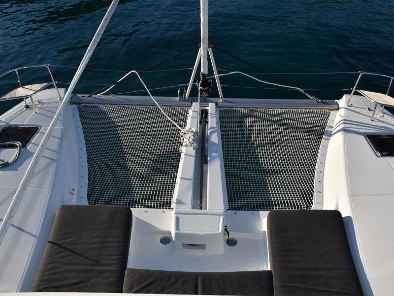 Book yachts online - catamaran - Lagoon 46 - NOTORIOUS Air Condition Generator Watermaker - rent