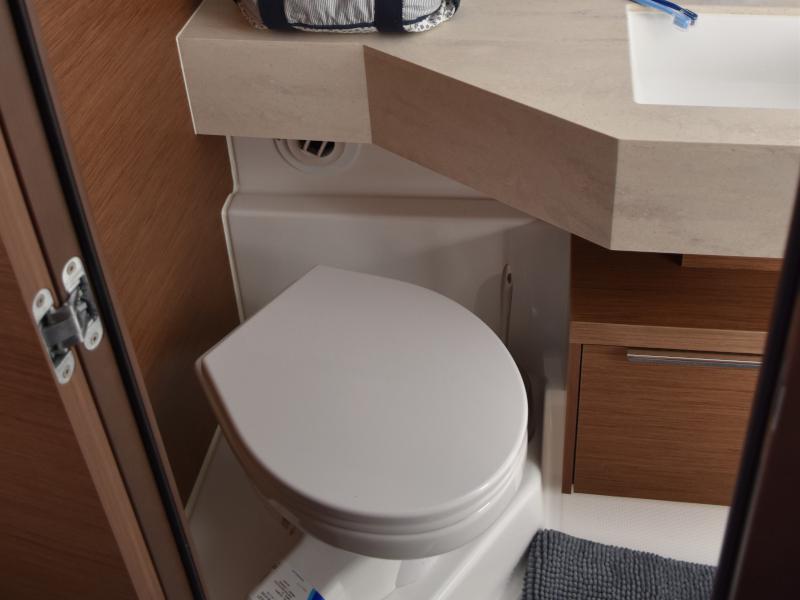 Book yachts online - catamaran - Lagoon 46 - NOTORIOUS Air Condition Generator Watermaker - rent