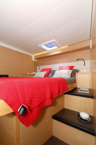 Book yachts online - catamaran - Lagoon 52 - SEA DWELLER  - rent