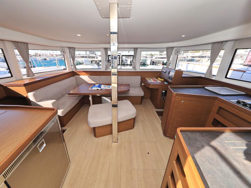 Book yachts online - catamaran - Lagoon 42 - SEA YA - rent