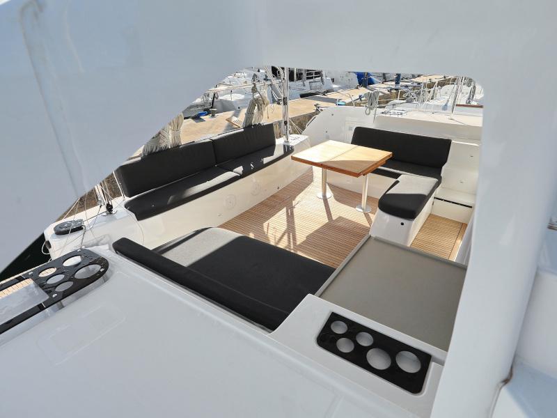 Book yachts online - catamaran - Lagoon 46 - DEEPSEA Air Condition Generator Watermaker - rent