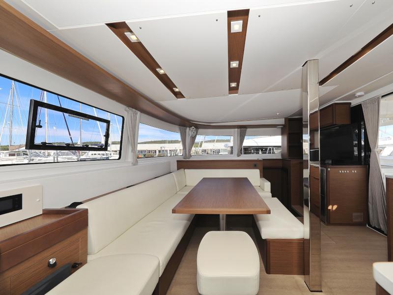 Book yachts online - catamaran - Lagoon 46 - DEEPSEA Air Condition Generator Watermaker - rent