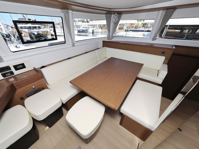 Book yachts online - catamaran - Lagoon 46 - DEEPSEA Air Condition Generator Watermaker - rent