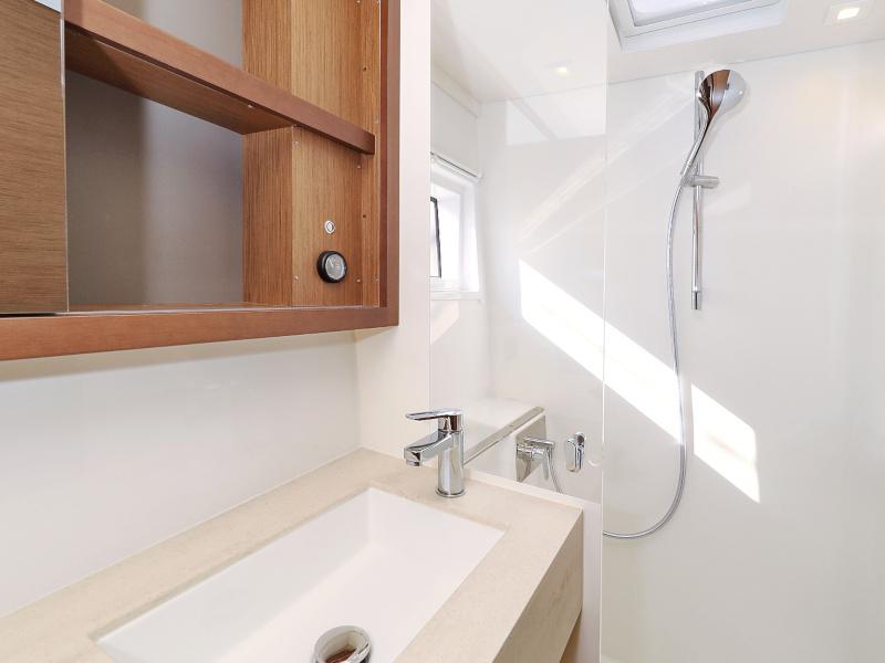 Book yachts online - catamaran - Lagoon 46 - DEEPSEA Air Condition Generator Watermaker - rent