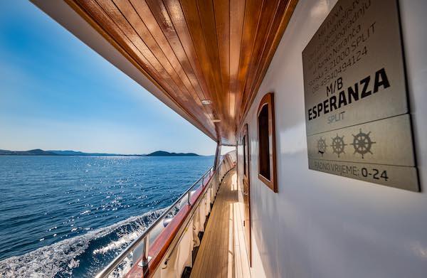 Book yachts online - motorboat - Motoryacht  Esperanza - Esperanza - rent