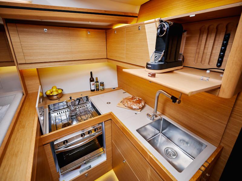 Book yachts online - sailboat - Dufour 520 GL - Peace of Mind - rent