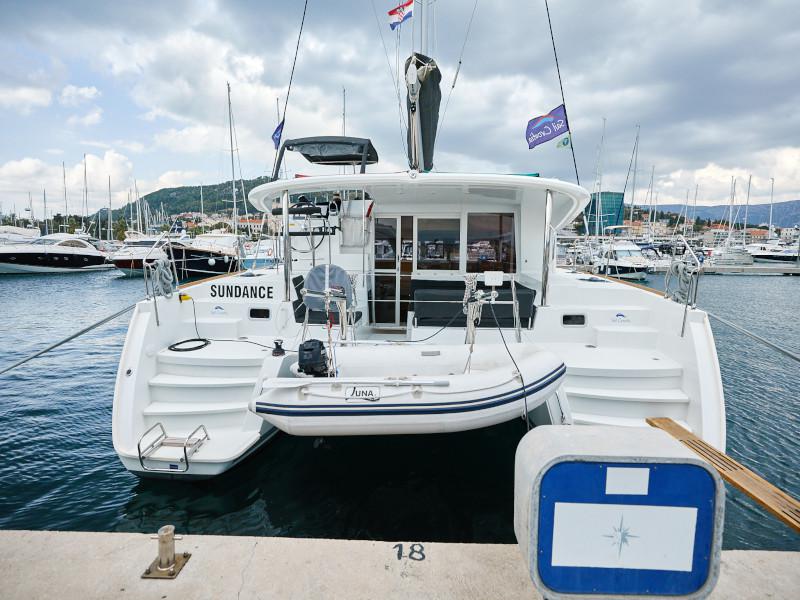 Book yachts online - catamaran - Lagoon 400 S2 - Sundance - rent