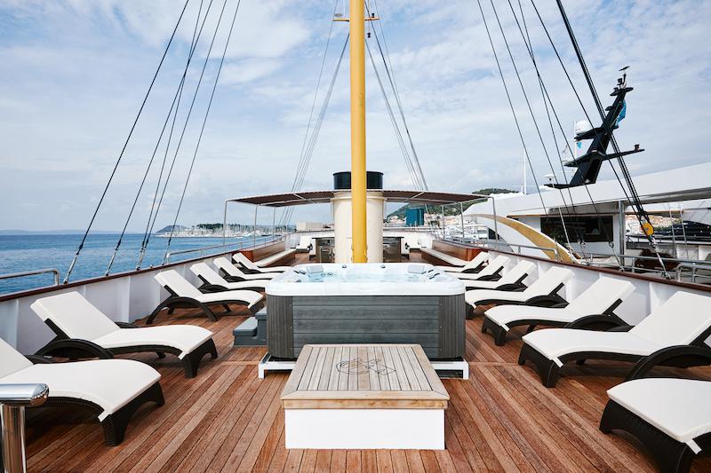 Book yachts online - motorboat - Motoryacht Queen Jelena - Queen Jelena - rent
