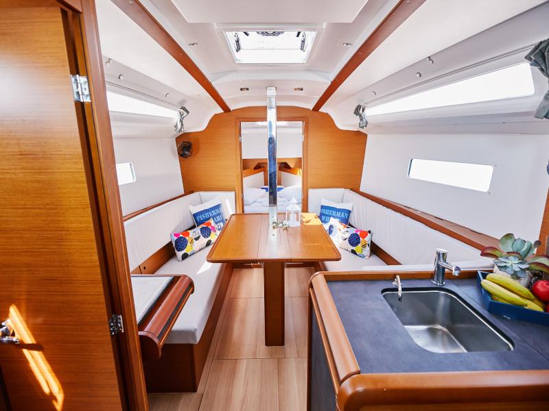 Book yachts online - sailboat - Sun Odyssey 349 - Manilo - rent