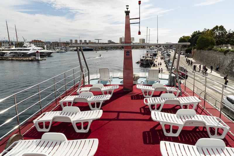 Book yachts online - motorboat - Motoryacht Navigator - Navigator - rent