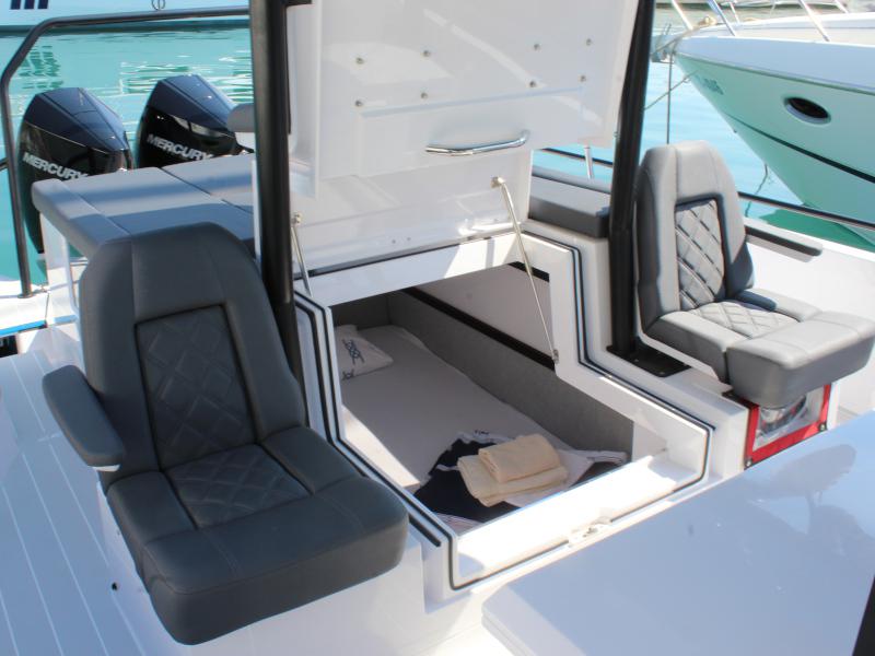 Book yachts online - motorboat - Axopar 37  Sun Top - DANIJELA - rent