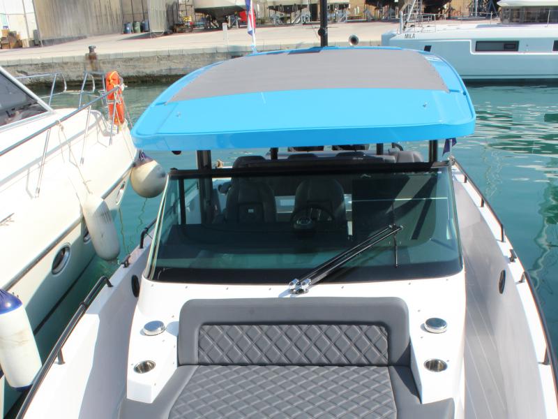 Book yachts online - motorboat - Axopar 37  Sun Top - DANIJELA - rent