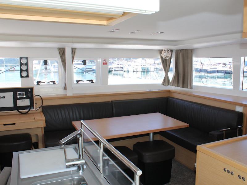 Book yachts online - catamaran - Lagoon 450 Fly - MATIJA (AC in Salon and cabin + generator) - rent