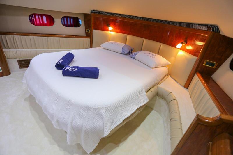Book yachts online - motorboat - Bilgin 28 - 28M Deluxe Bilgin Motoryacht  - rent