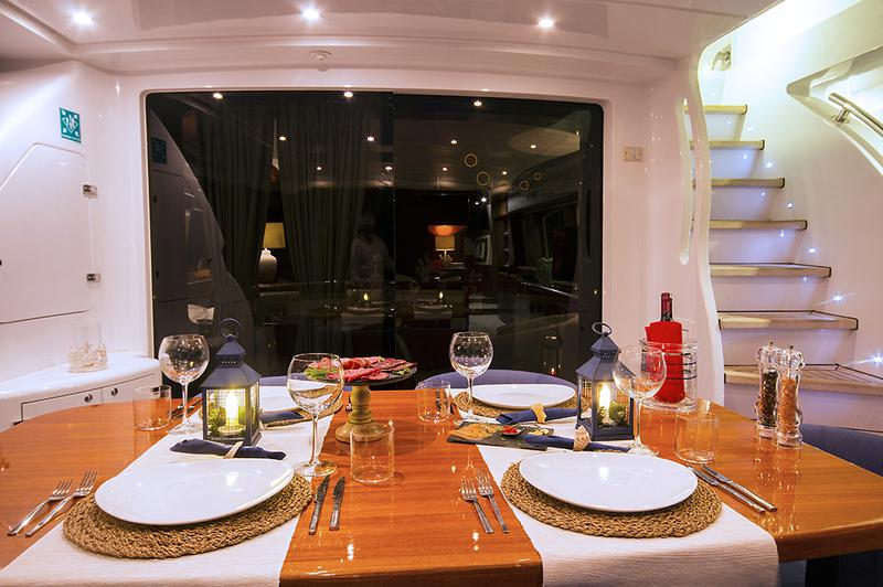 Book yachts online - motorboat - Maiora 24 - 24M Deluxe Maiora Motoryacht - rent