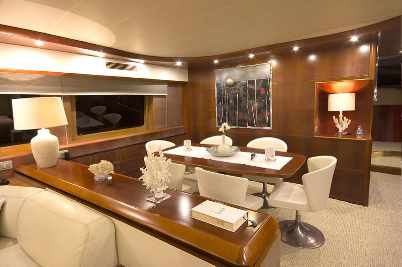Book yachts online - motorboat - Maiora 24 - 24M Deluxe Maiora Motoryacht - rent
