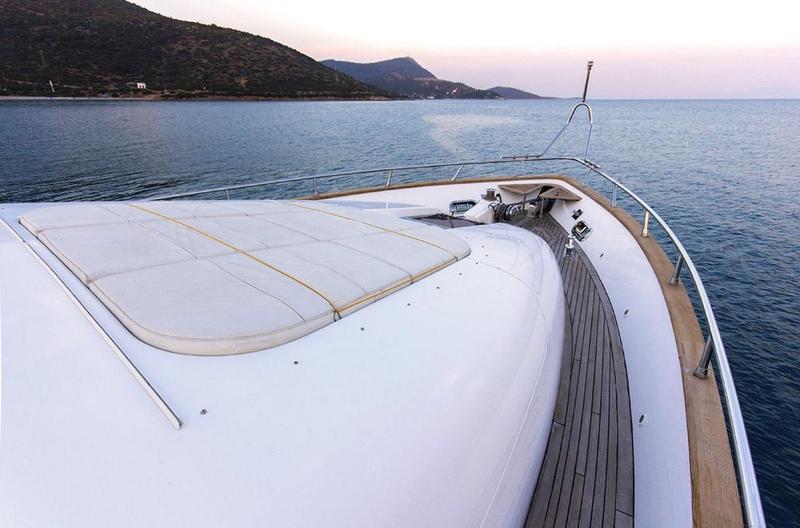 Book yachts online - motorboat - Maiora 24 - 24M Deluxe Maiora Motoryacht - rent