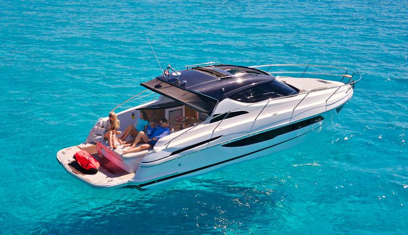 Book yachts online - motorboat - Focus Power 36 Hard Top - m/y Focus - rent