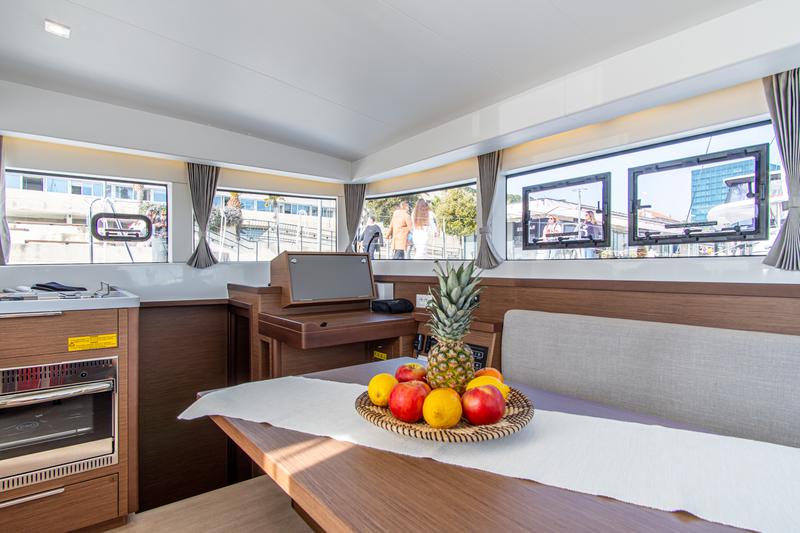 Book yachts online - catamaran - Lagoon 40 (2021) - BYE BYE - rent
