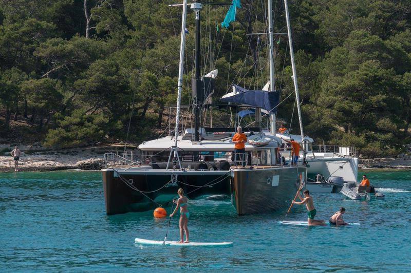 Book yachts online - catamaran - Lagoon 450 F (2017) equipped with generator, A/C (saloon+cabins), ice maker, dishwasher,water maker, microwave oven,  2 S.U.P, kayak,  underwater lights, bow thruster - PRINCESS KARLA I - rent