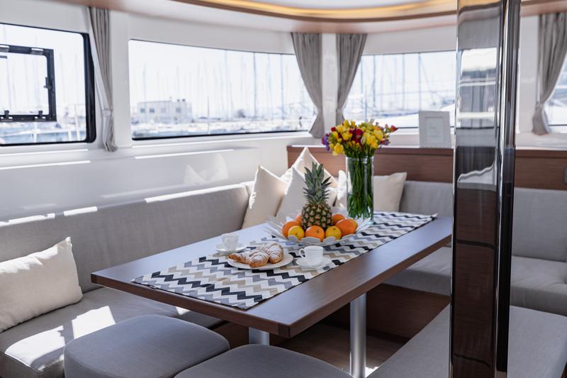 Book yachts online - catamaran - Lagoon 46 (2020) equipped with generator, A/C (saloon+cabins), ice maker, microwave oven, dishwasher - HANGOVER - rent