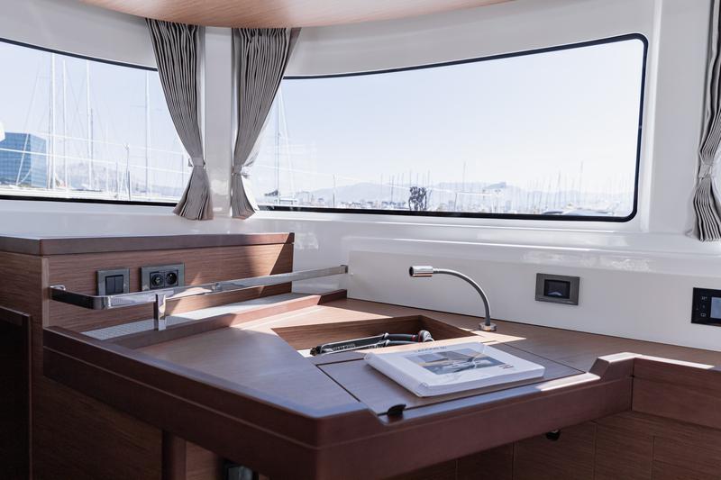 Book yachts online - catamaran - Lagoon 46 (2020) equipped with generator, A/C (saloon+cabins), ice maker, microwave oven, dishwasher - HANGOVER - rent