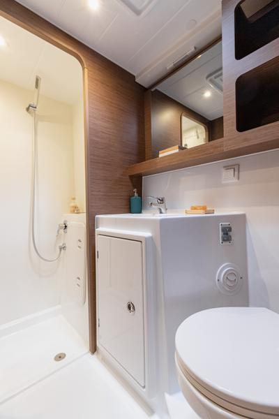 Book yachts online - catamaran - Lagoon 42 (2020) equipped with generator, A/C (saloon+cabins),water maker, microwave oven with grill - HAPPY KEY - rent