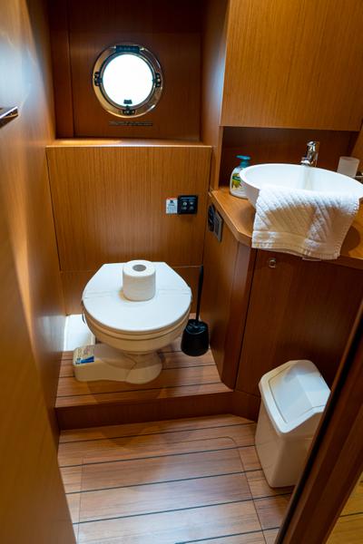 Book yachts online - motorboat - Swift Trawler 41 (2020) - JUDITA - rent