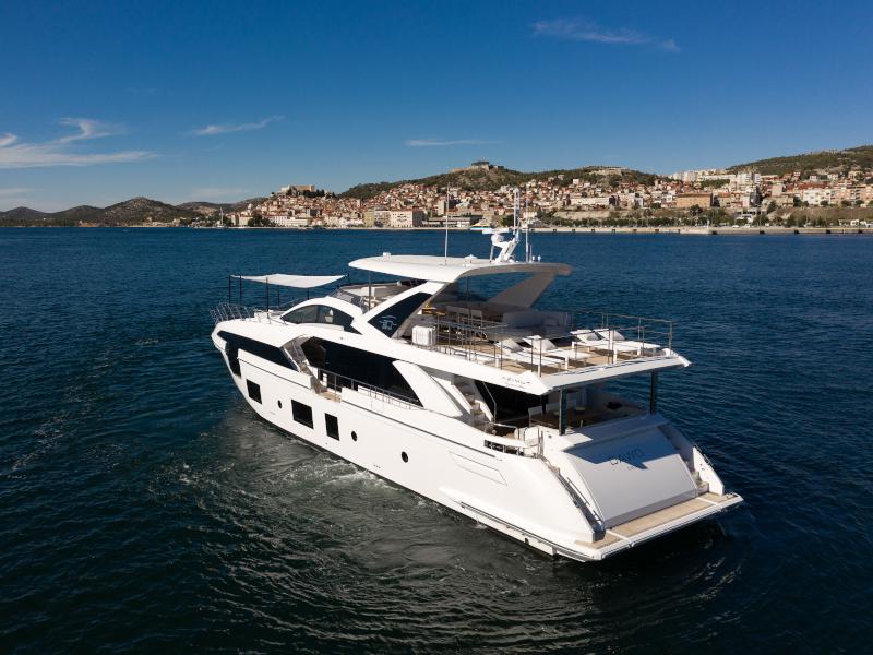 Book yachts online - motorboat - Azimut Grande 27 Metri - Dawo - rent