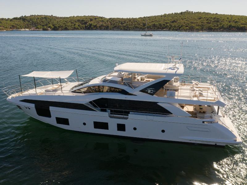 Book yachts online - motorboat - Azimut Grande 27 Metri - Dawo - rent
