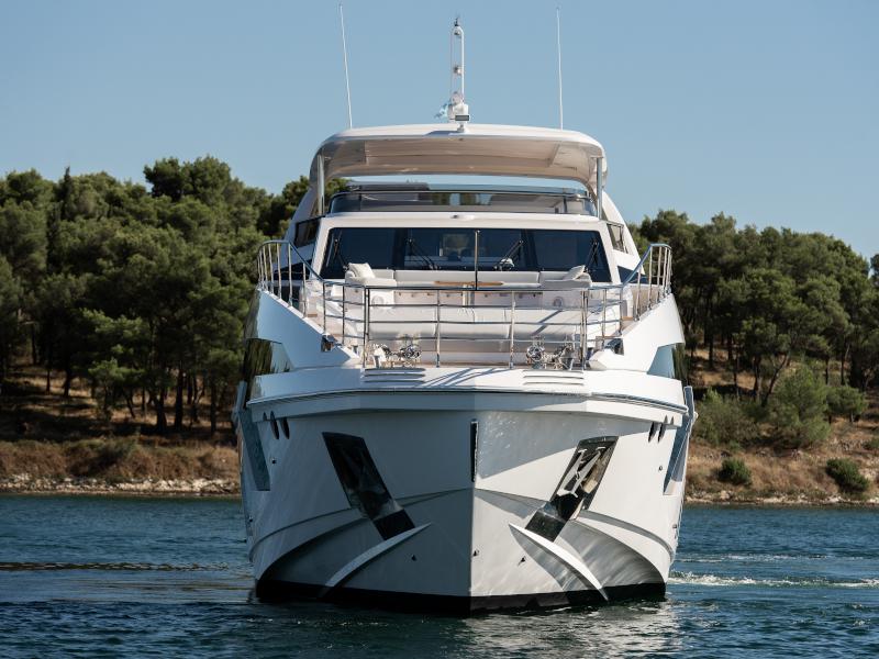 Book yachts online - motorboat - Azimut Grande 27 Metri - Dawo - rent