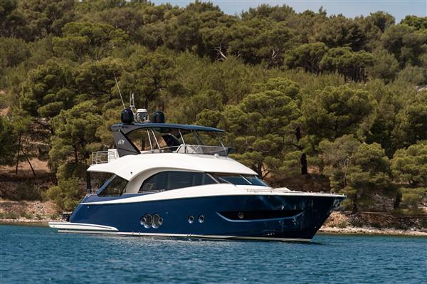 Book yachts online - motorboat - Monte Carlo Yacht 66 - Five Weeks - rent