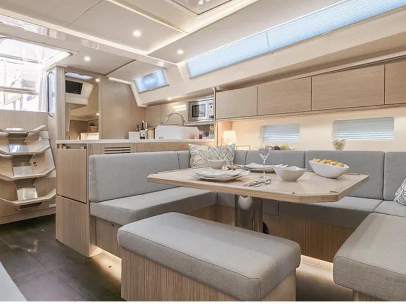 Book yachts online - sailboat - Bavaria C45 4cbs - Slv III - rent