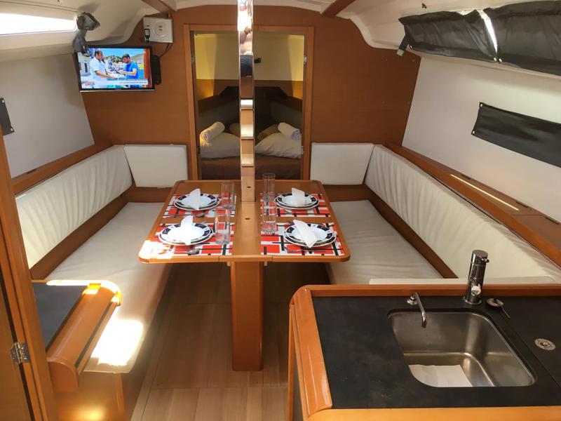 Book yachts online - sailboat - Sun Odyssey 349 - Papatheo - rent