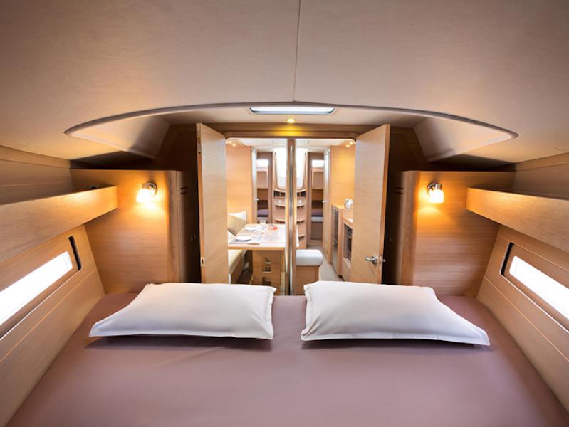 Book yachts online - sailboat - Dufour 382 - Eftychia 4 - rent