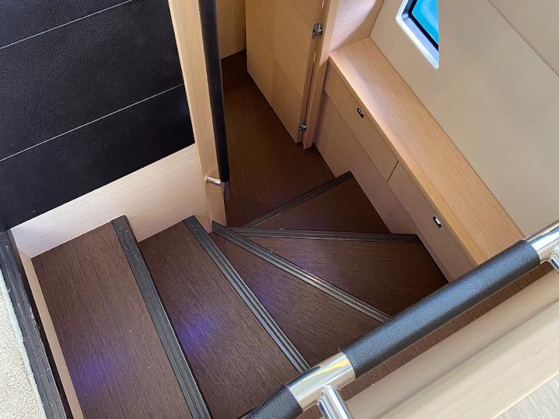 Book yachts online - motorboat - Prestige 550 Fly - Floria - rent