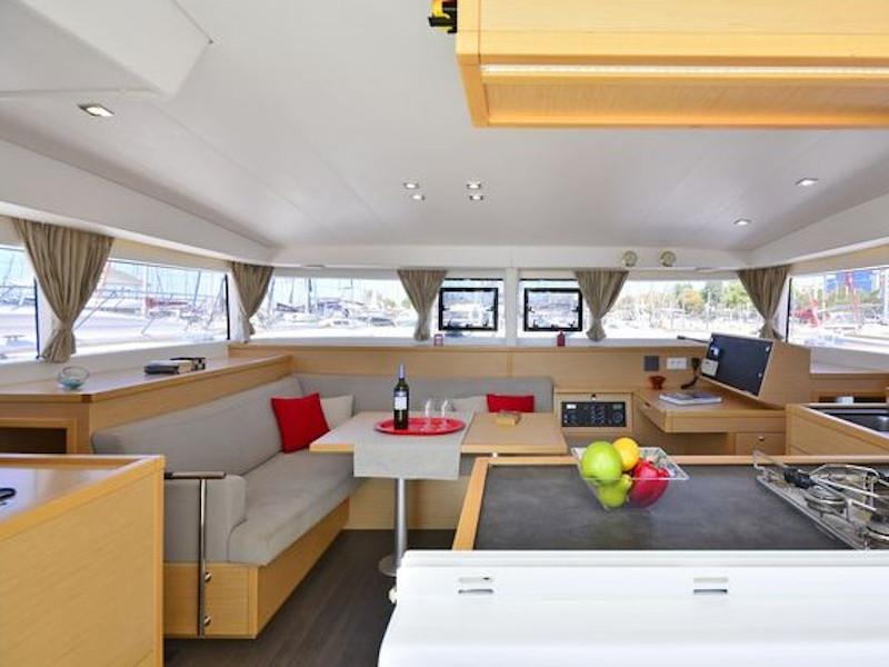 Book yachts online - catamaran - Lagoon 400S2 - GETAWAY - rent