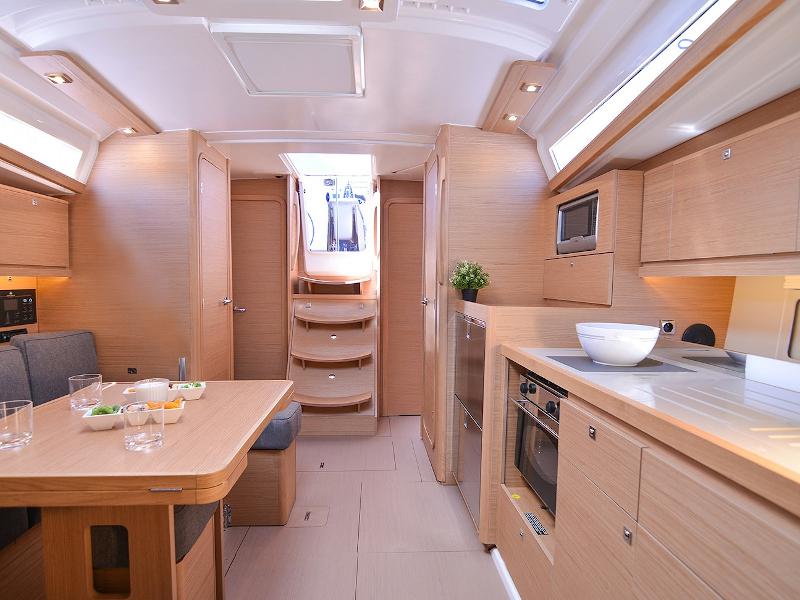 Book yachts online - sailboat - Dufour 390 Grand Large - Sympathy Planet - rent