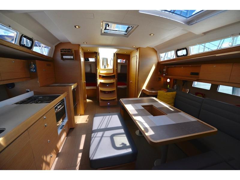 Book yachts online - sailboat - Dufour 460 GL - Divina - rent