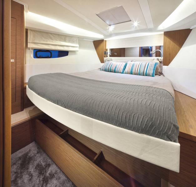 Book yachts online - motorboat - Leader 40 - 843 MA - rent
