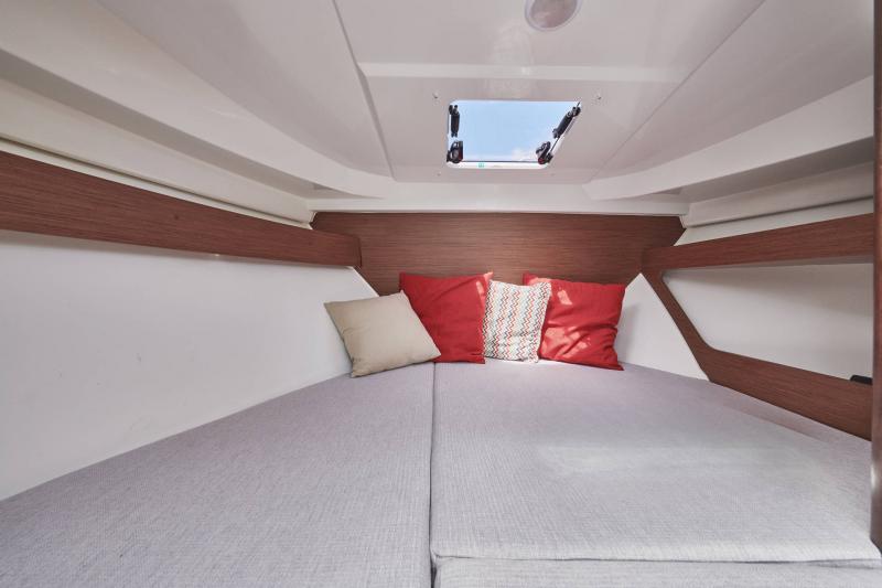 Book yachts online - motorboat - Merry Fisher 795 Serie 2 - WAVE - rent