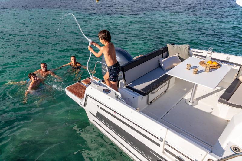 Book yachts online - motorboat - Merry Fisher 795 Serie 2 - WAVE - rent