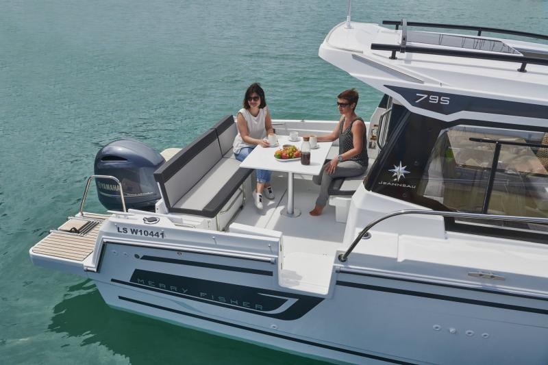 Book yachts online - motorboat - Merry Fisher 795 Serie 2 - WAVE - rent