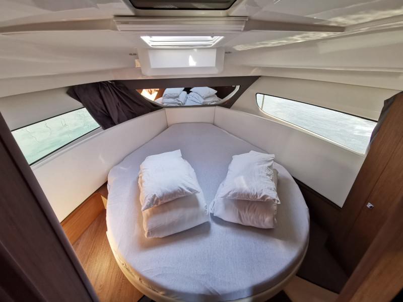 Book yachts online - motorboat - Merry Fisher 1095 FLY - Mala Sirena - rent