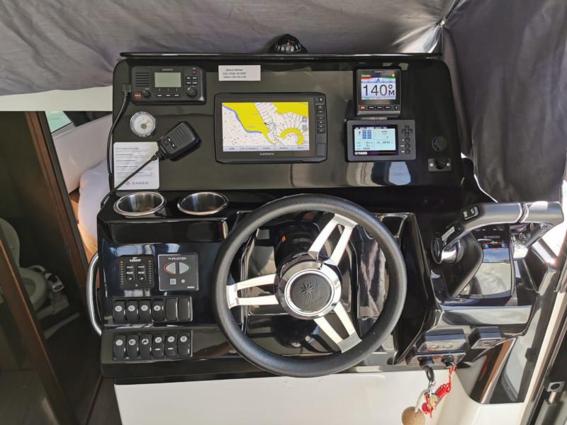 Book yachts online - motorboat - Merry Fisher 1095 FLY - Mala Sirena - rent