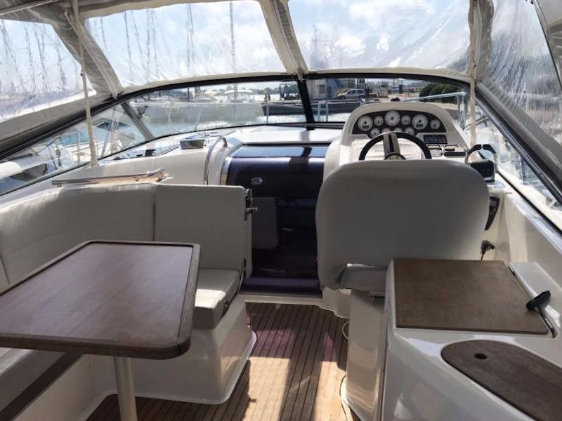 Book yachts online - motorboat - Bavaria Sport 32 - Mali Princ - rent