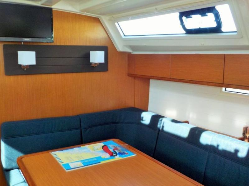Book yachts online - sailboat - Bavaria Cruiser 46 - Milky Way - rent