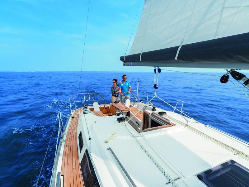 Book yachts online - sailboat - Bavaria Cruiser 34 - Baltazar - rent