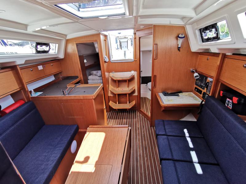 Book yachts online - sailboat - Bavaria Cruiser 34 - Kosjenka - rent
