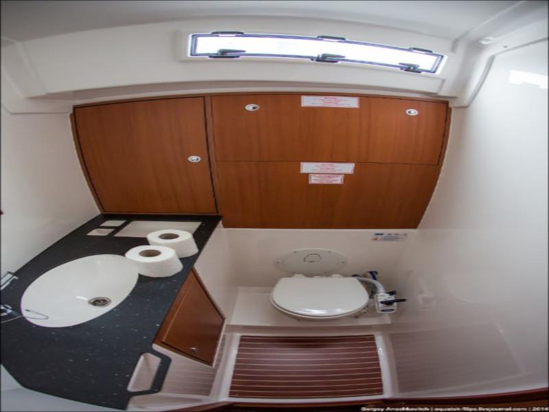 Book yachts online - sailboat - Bavaria Cruiser 45 - Opuh - rent
